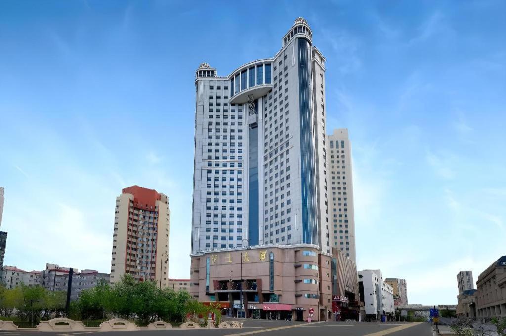 Hanting Hotel Harbin Railway Station Square Exterior foto